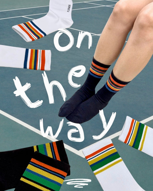On the way 經典復古中筒襪